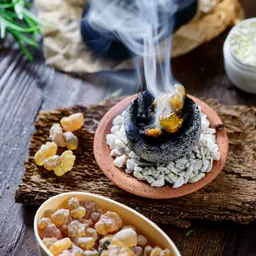 Gỗ Trầm Hương