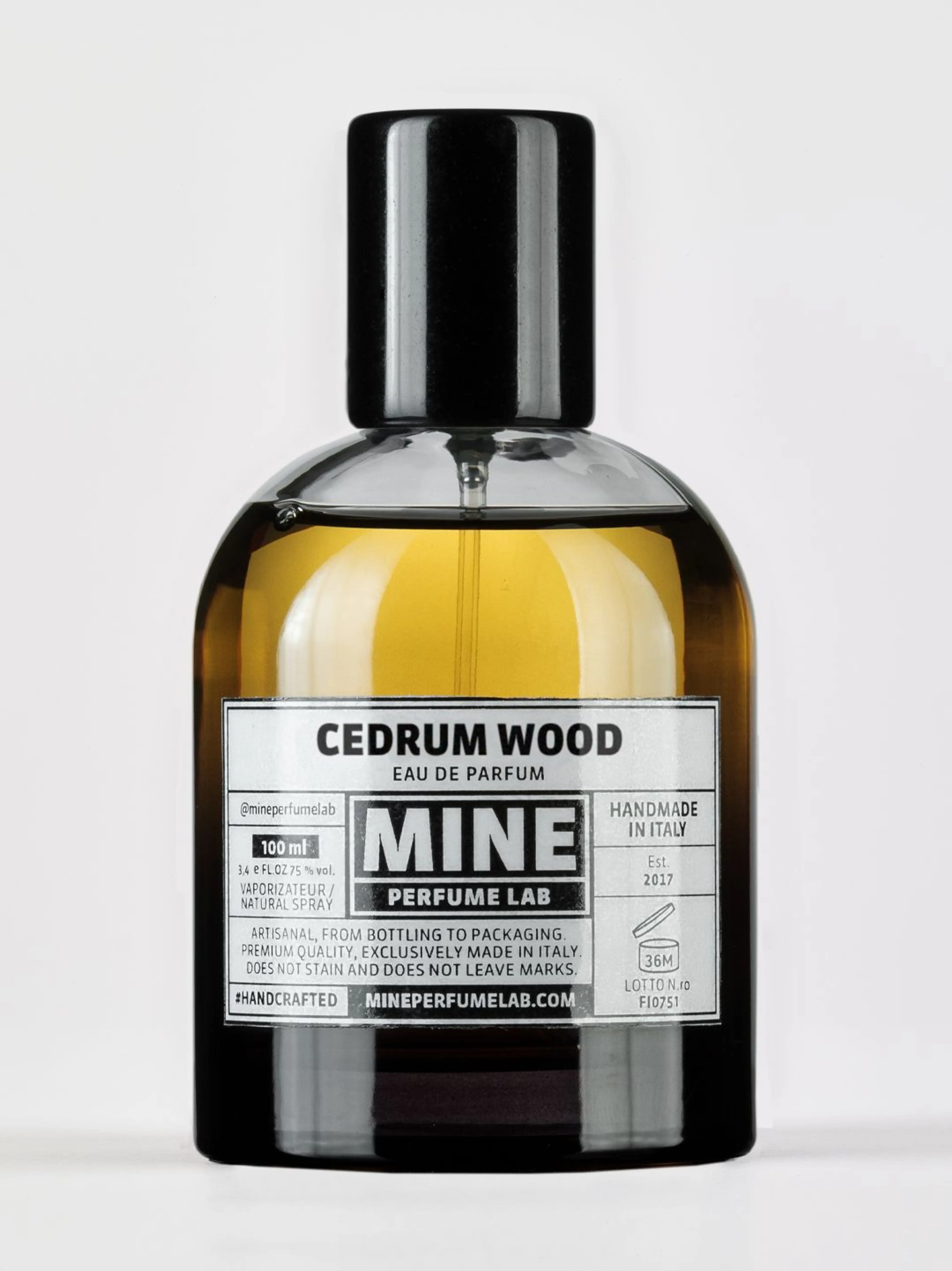 Cedrum Wood