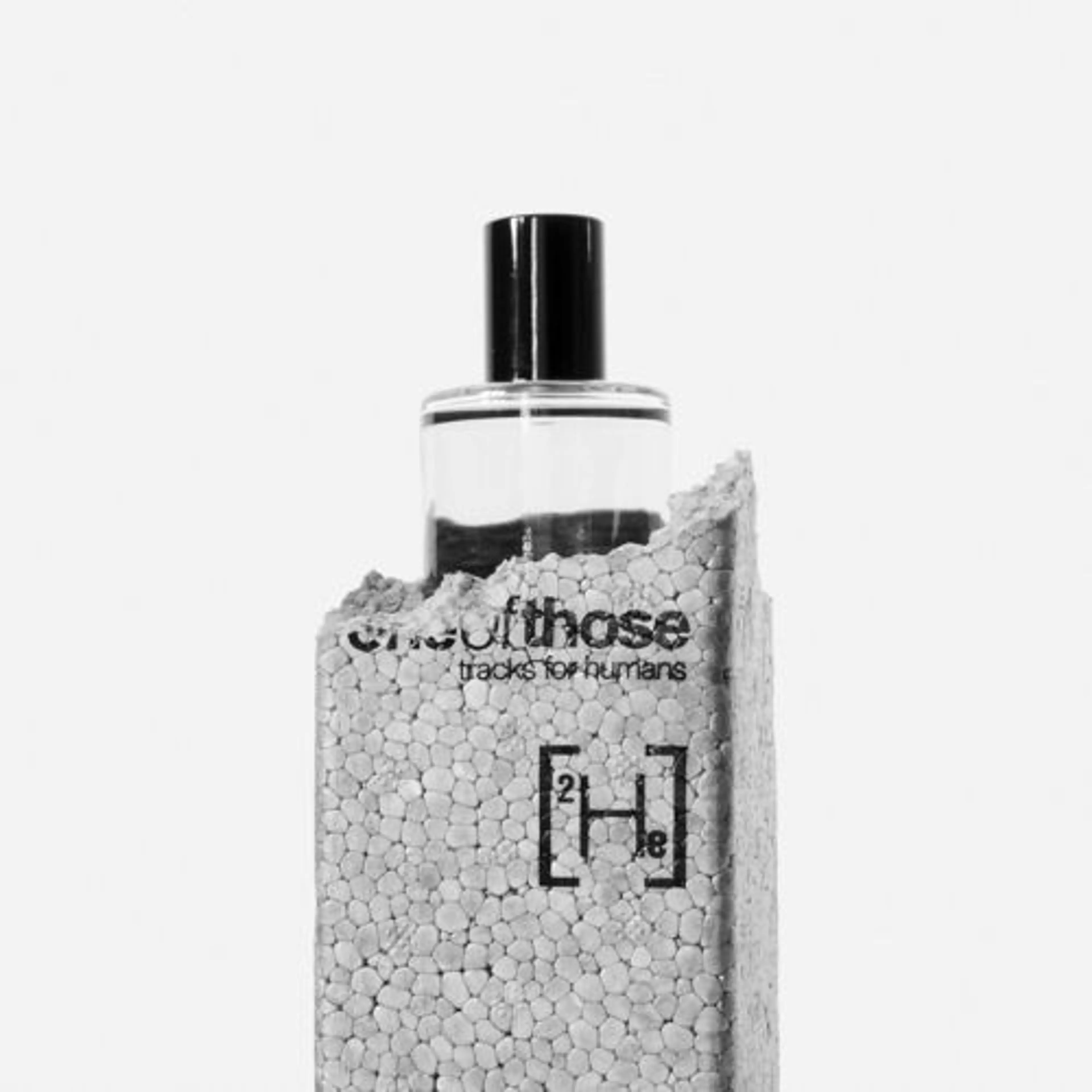 Helium [2He]