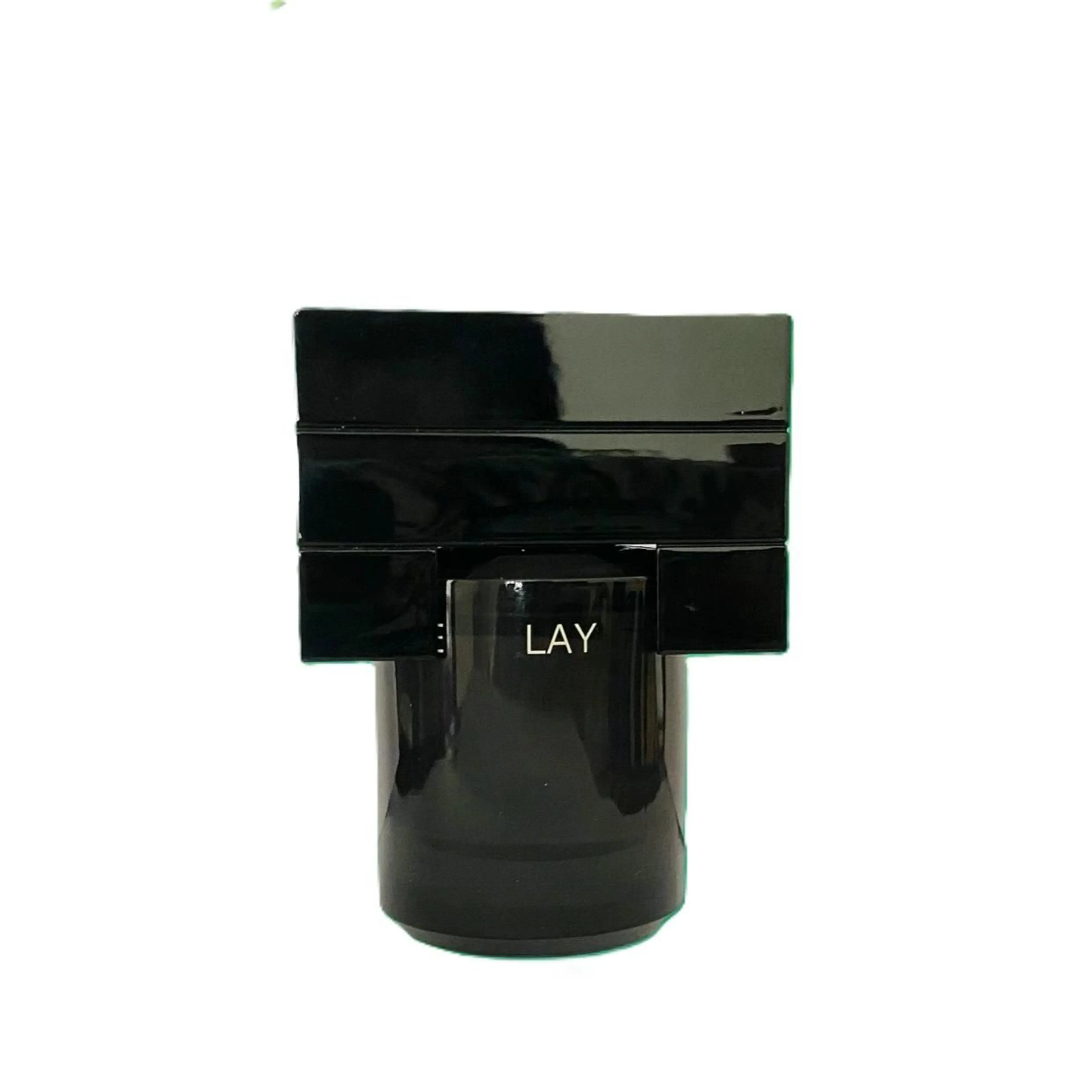 Lay 芳草留痕