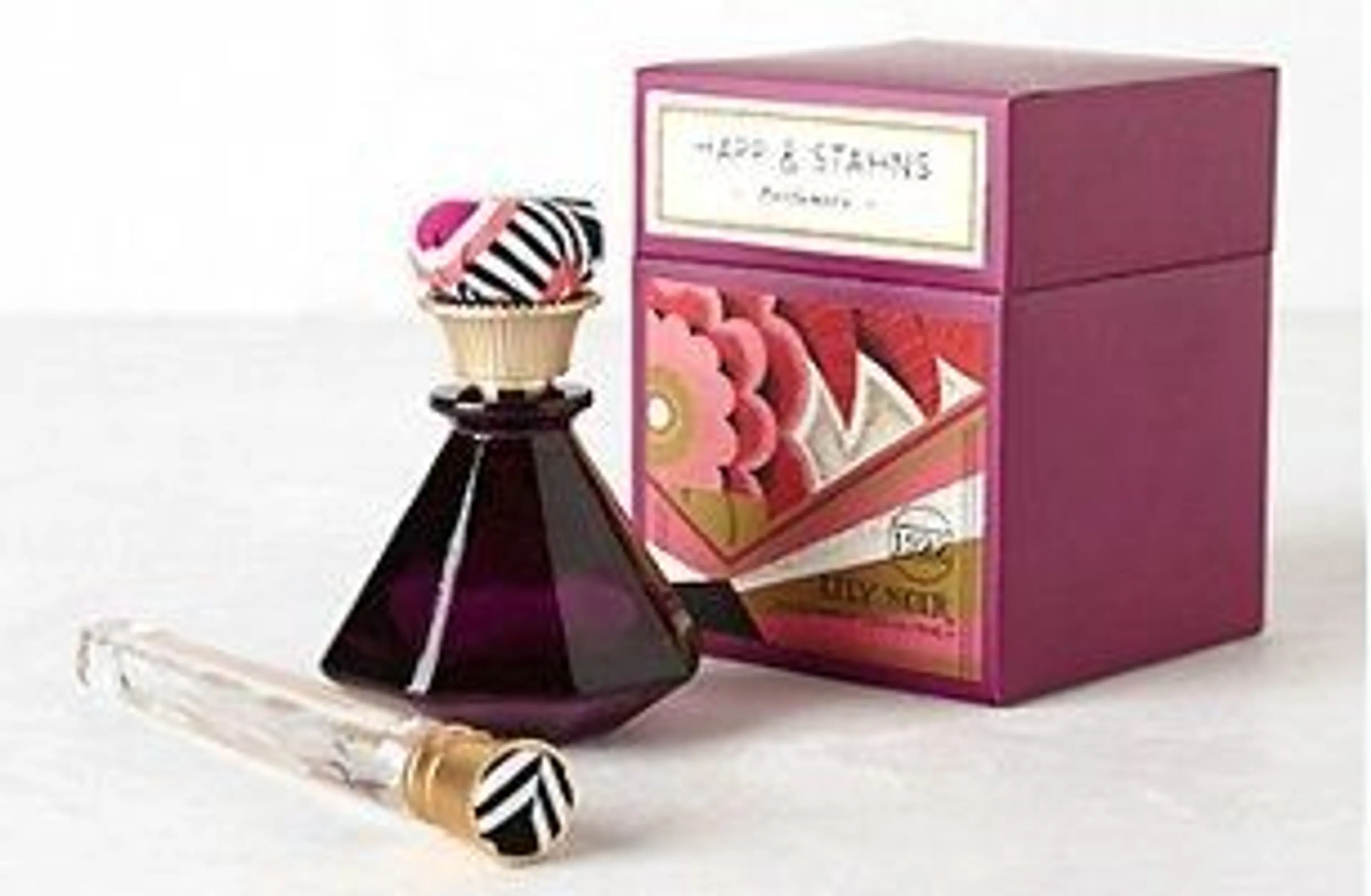 1922 Lily Noir