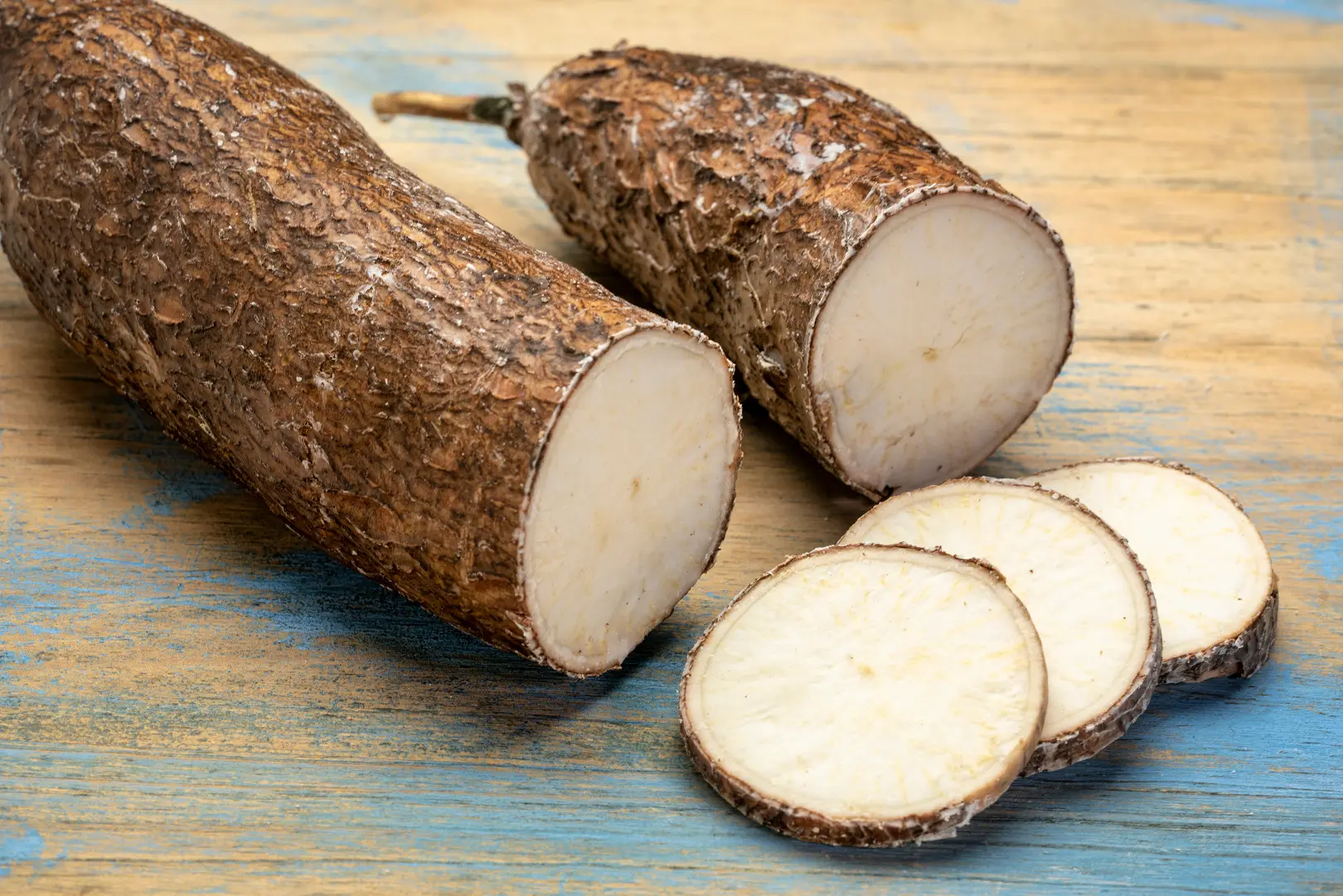 Củ Sắn (Khoai Mì)